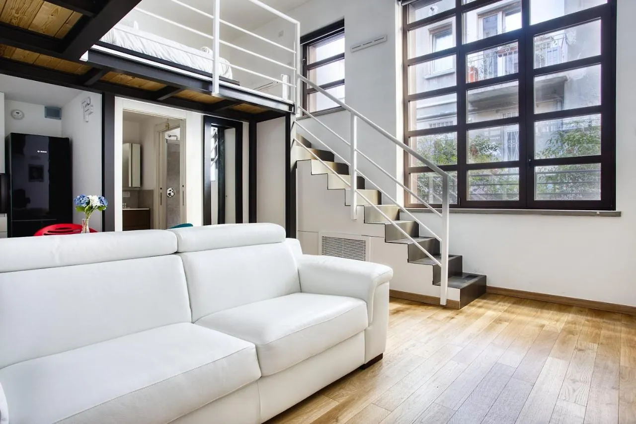 Joivy Charismatic 1-Bed Flat With Parking Apartment Milan